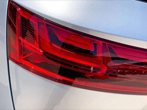 Used 2018 Audi Q7 3.0T Prestige w/ Prestige Package AWD/4WD image 29