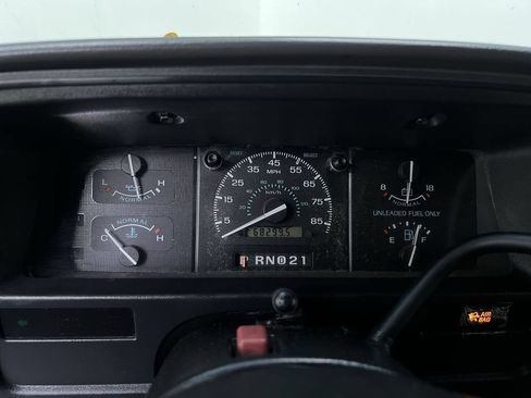 Used 1993 Ford E-250 and Econoline 250 Heavy-Duty Extended RWD image 20