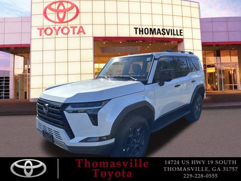 Used 2025 Lexus GX 550 image 1