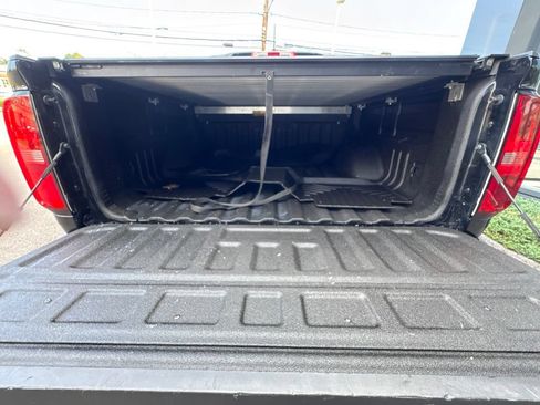 Used 2022 Chevrolet Colorado ZR2 AWD/4WD image 19