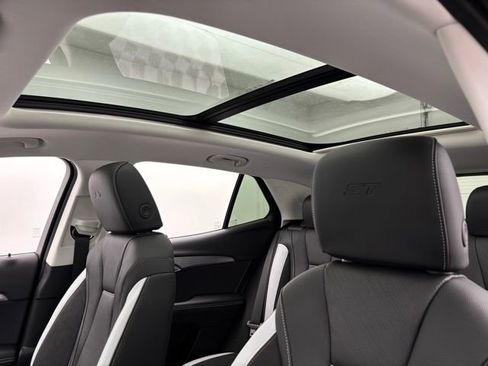 New 2026 Buick Envision Sport Touring AWD/4WD image 5