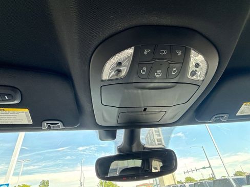 Used 2019 Chrysler Pacifica Touring-L Plus w/ Advanced Safetytec Group FWD image 42