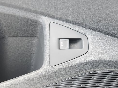 New 2025 Volkswagen Jetta S image 11