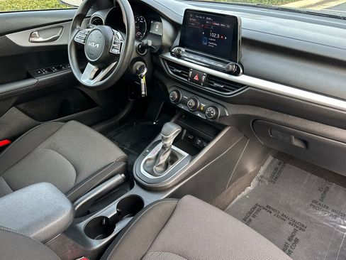 Used 2024 Kia Forte LX FWD image 12