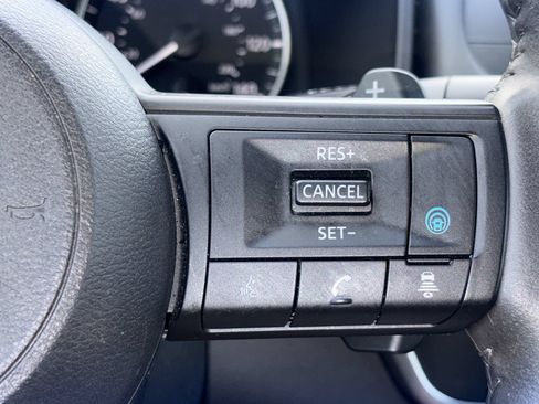 Certified 2024 Nissan Rogue SV w/ SV Premium Package FWD image 23