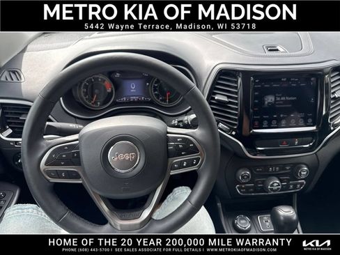 Used 2022 Jeep Cherokee Limited AWD/4WD image 15