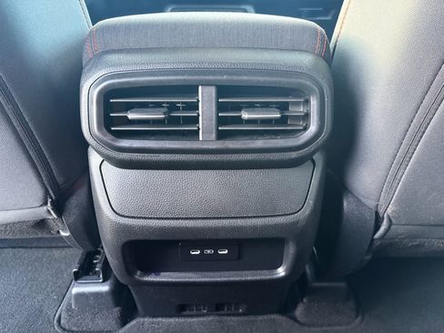 Certified 2025 Honda Pilot Sport image 25