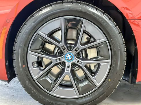 Used 2024 BMW i4 eDrive40 w/ Convenience Package RWD image 26