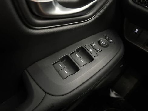 Used 2024 Honda HR-V LX image 16