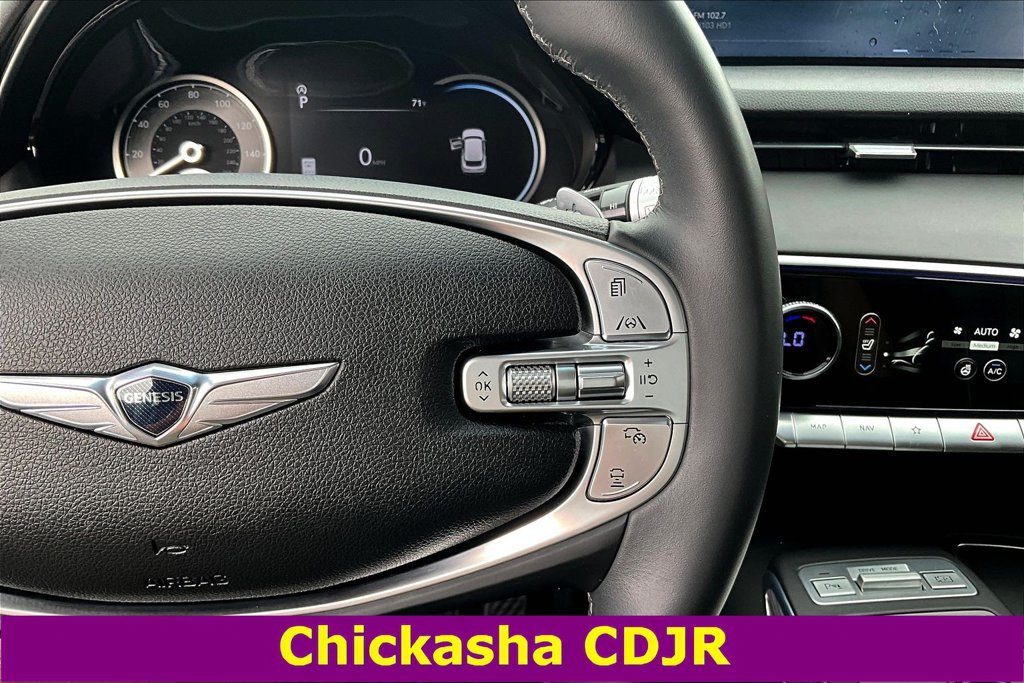 Used 2023 Genesis GV70 2.5T w/ Advanced Package AWD/4WD image 11