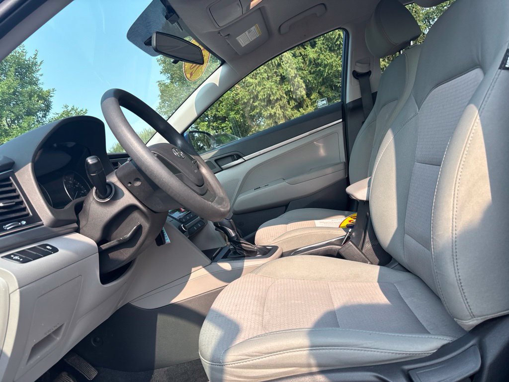 Used 2017 Hyundai Elantra SE FWD image 10