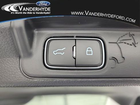 New 2026 Ford Explorer Active w/ Active Comfort Package image 10