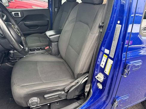 Used 2019 Jeep Wrangler Unlimited Sport S image 24