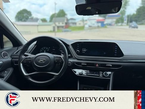 Used 2023 Hyundai Sonata Limited w/ Cargo Package FWD image 9