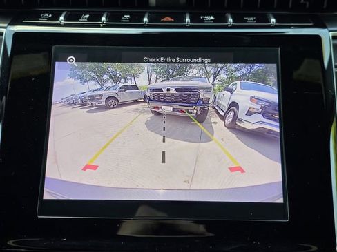 Used 2023 Jeep Grand Cherokee L Laredo RWD image 16