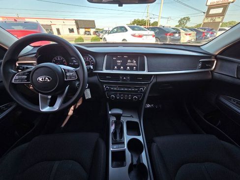 Used 2020 Kia Optima LX FWD image 19