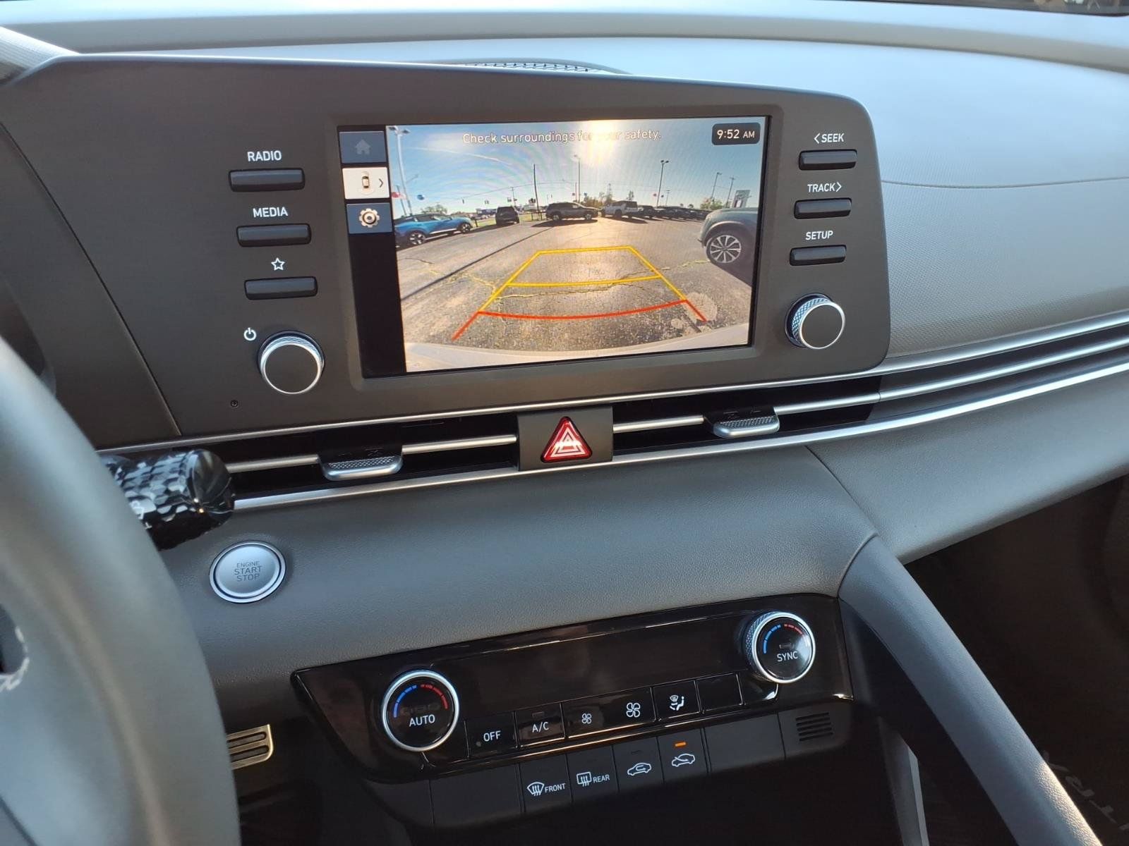 Used 2025 Hyundai Elantra Sport FWD image 22