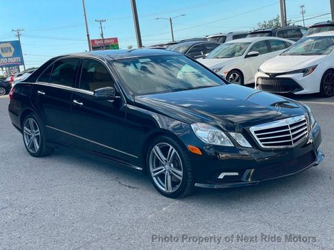 Used 2010 Mercedes-Benz E 350 4MATIC Sedan image 4