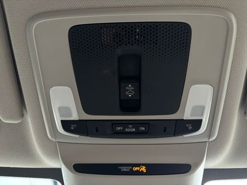 Used 2024 Honda HR-V EX-L image 65