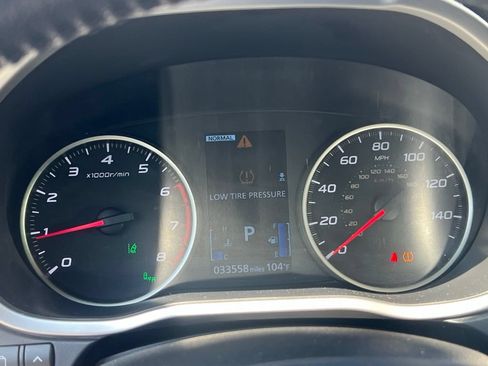 Used 2025 Mitsubishi Eclipse Cross AWD image 3