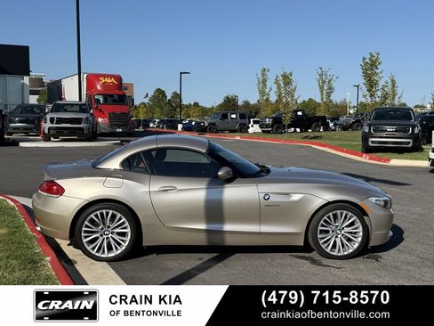 Used 2010 BMW Z4 sDrive35i image 36