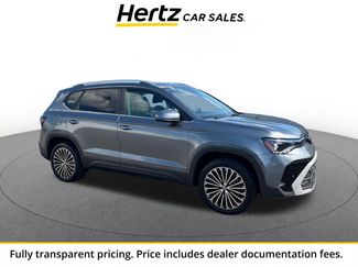 Used 2025 Volkswagen Taos SE FWD video 1