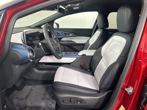 New 2026 Chevrolet Equinox EV LT image 21