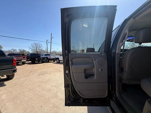 Used 2005 Dodge Ram 2500 Truck SLT AWD/4WD image 10