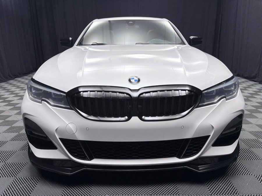 Used 2021 BMW 330i xDrive  w/ M-Sport Package w/ M Sport Package AWD/4WD image 9