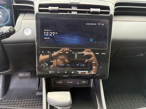 Used 2024 Hyundai Santa Cruz Limited image 21