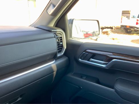 New 2026 GMC Sierra 1500 Elevation image 39