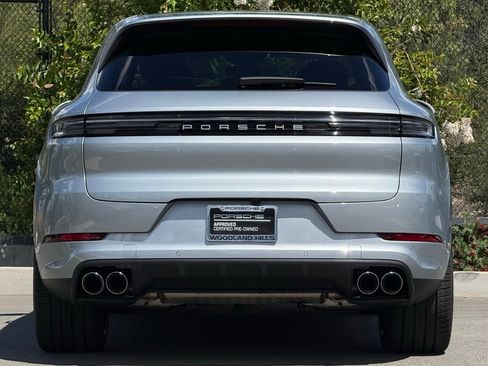 Certified 2025 Porsche Cayenne image 6