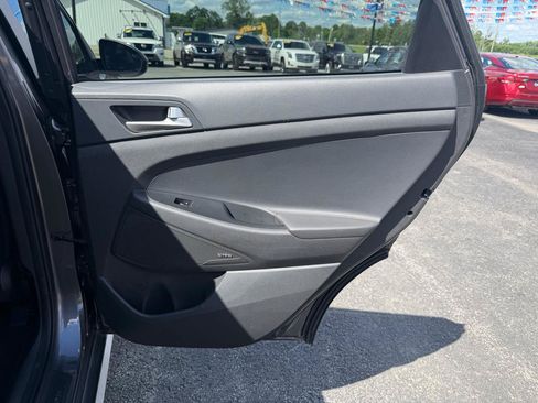 Used 2020 Hyundai Tucson Sport FWD image 19