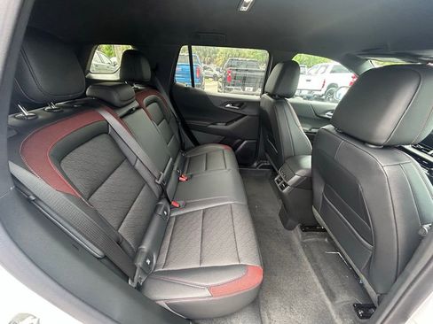 New 2026 Chevrolet Equinox RS w/ Convenience Package III AWD/4WD image 22