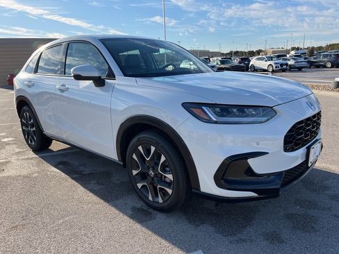 Certified 2026 Honda HR-V EX-L image 3