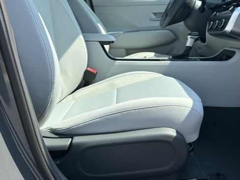 New 2026 Hyundai Kona SE image 14