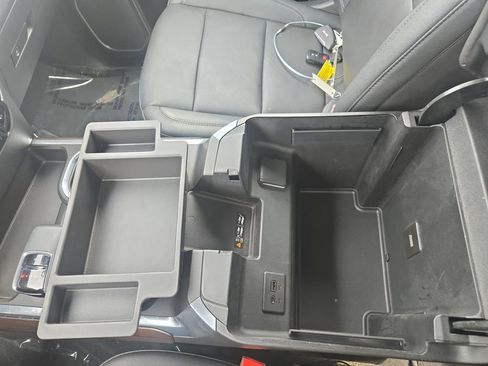 Used 2023 GMC Sierra 1500 SLT w/ SLT Premium Package image 26