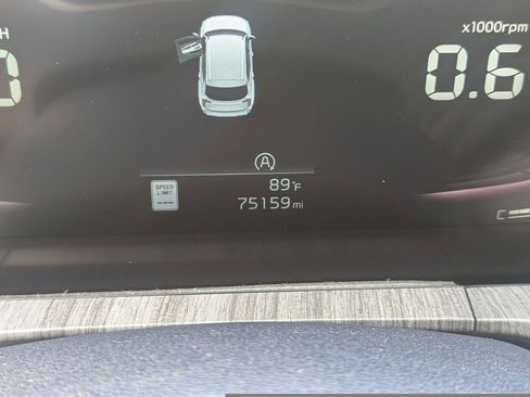 Used 2023 Kia Telluride EX image 30