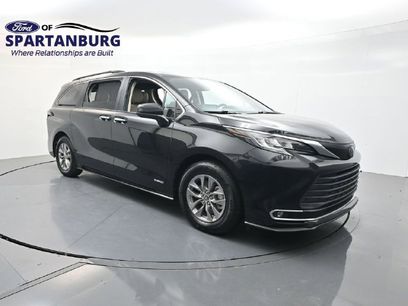Used 2021 Toyota Sienna XLE