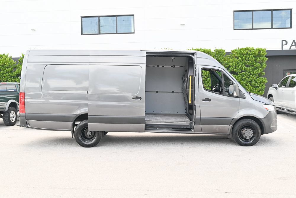 Used 2021 Mercedes-Benz Sprinter 3500 w/ Suspension Seating Package image 8