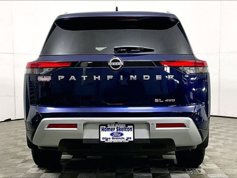 Used 2022 Nissan Pathfinder SL image 4