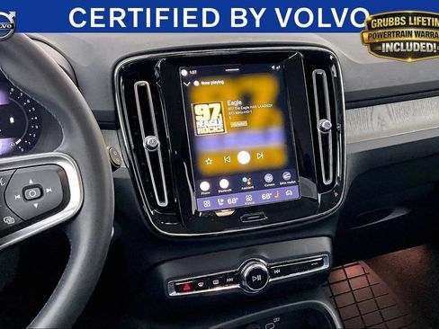 Certified 2024 Volvo XC40 B5 Ultimate w/ Protection Package Premier AWD/4WD image 9