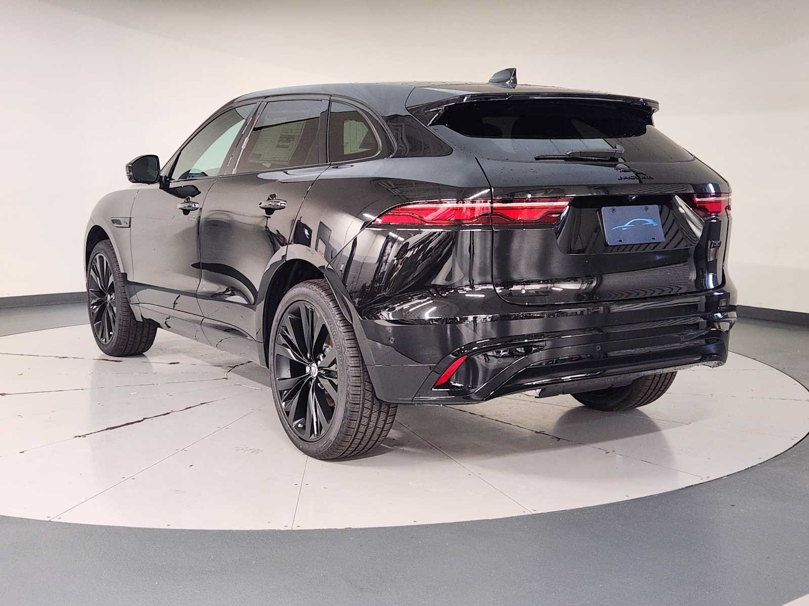New 2026 Jaguar F-PACE R-Dynamic S AWD/4WD image 6