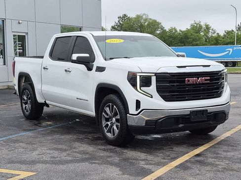 Used 2023 GMC Sierra 1500 Pro w/ Convenience Package RWD image 2