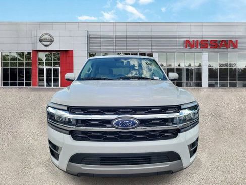 Used 2024 Ford Expedition Max Limited RWD image 11