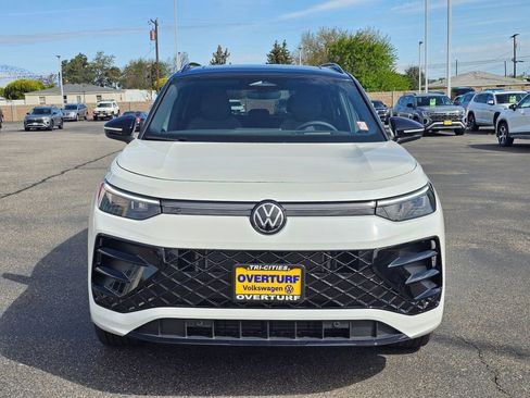 New 2026 Volkswagen Tiguan SE R-Line AWD/4WD image 6