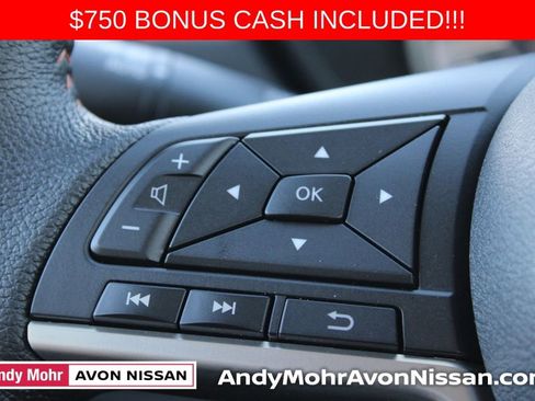 New 2025 Nissan Versa SR w/ Trunk Package image 17