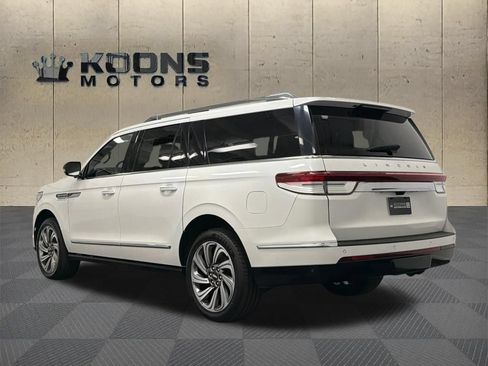 Certified 2023 Lincoln Navigator L Reserve AWD/4WD image 6