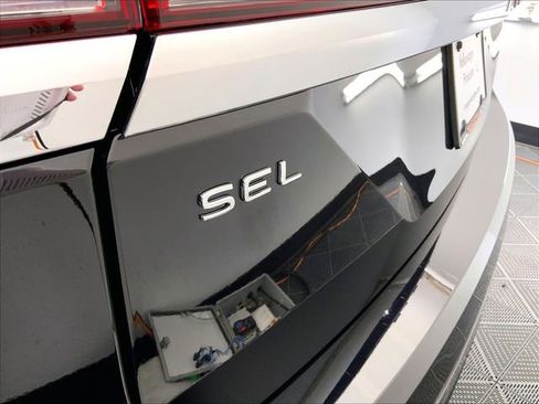 New 2026 Volkswagen Atlas SEL Premium R-Line image 9