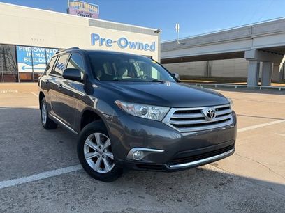 Used 2012 Toyota Highlander SE w/ Tow Pkg